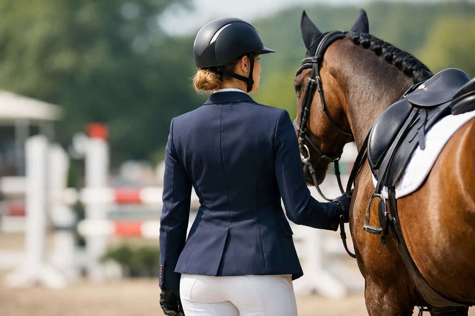 Completo equitazione donna gara: come sceglierlo